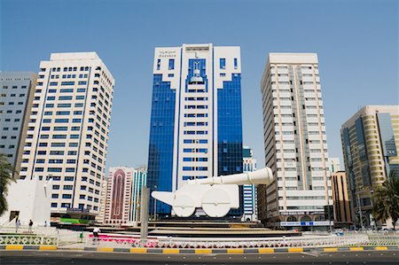 simsearch:649-07710289,k - Sculpture in City, Sheikh Rashid Street, Abu Dhabi, United Arab Emirates Stock Photo - Premium Royalty-Free, Code: 600-02033845