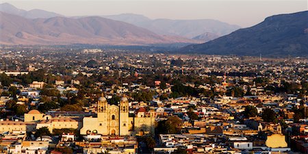 Cityscape of Oaxaca, Mexico Stock Photo - Premium Royalty-Free, Code: 600-02045957