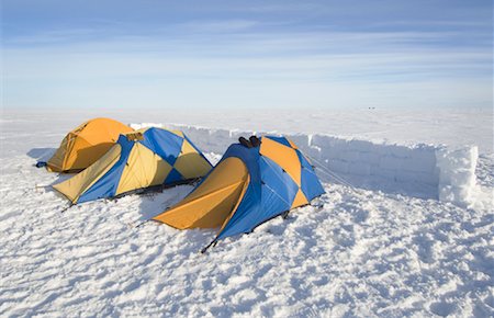 Camping on Ross Ice Shelf, Ross Island, Antarctica Stock Photo - Premium Royalty-Free, Code: 600-02055902