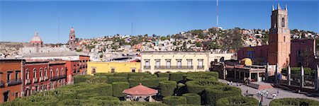 Overview of Pruned Shrubbery, The Zocalo, San Miguel de Allende, Guanjuato, Mexico Stock Photo - Premium Royalty-Free, Code: 600-02056421