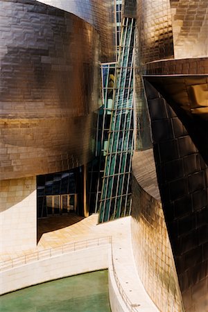 Extérieur du Musée Guggenheim, Bilbao, Espagne Photographie de stock - Premium Libres de Droits, Code: 600-02056738