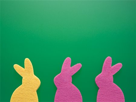 One Yellow and Two Pink Easter Bunny Sponges Stock Photo - Premium Royalty-Free, Code: 600-02244933