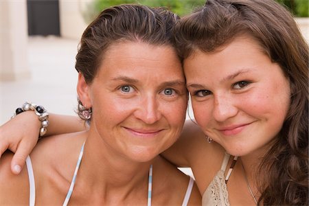 simsearch:700-00514116,k - Portrait of Mother and Daughter Stock Photo - Premium Royalty-Free, Code: 600-02257951