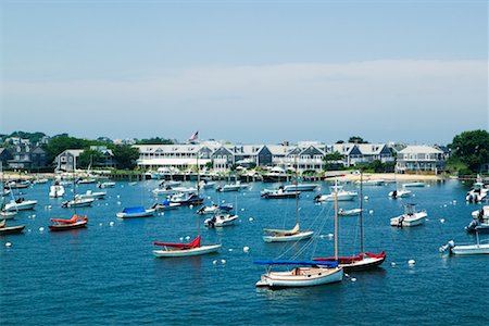 Sailboats and Inn, Nantucket Harbor, Massachusetts, USA Stock Photo - Premium Royalty-Free, Code: 600-02264546
