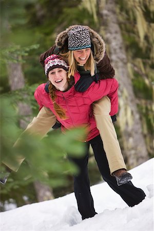 Women Playing in Snow, Government Camp, Oregon, USA Foto de stock - Sin royalties Premium, Código: 600-02346422