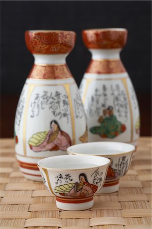 sake - Still Life of Porcelain Sake Pitchers and Cups Stock Photo - Premium Royalty-Free, Code: 600-02347823