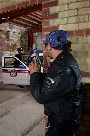 simsearch:600-02348079,k - Police Stand-off Stock Photo - Premium Royalty-Free, Code: 600-02348104