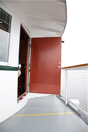 Open Door on Ship Deck Stock Photo - Premium Royalty-Free, Code: 600-02376850