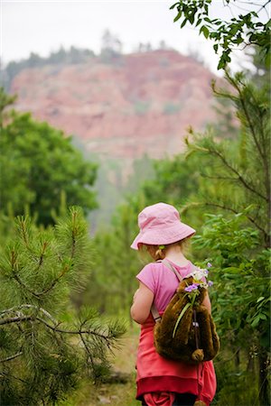 Fille de randonnée, Parc National de Wind Cave, South Dakota, USA Photographie de stock - Premium Libres de Droits, Code: 600-02371336