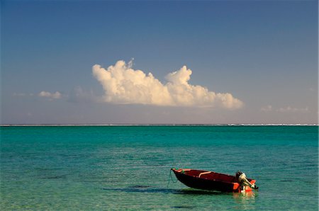 Boat in Lagoon, Bora Bora, French Polynesia Stock Photo - Premium Royalty-Free, Code: 600-02590589