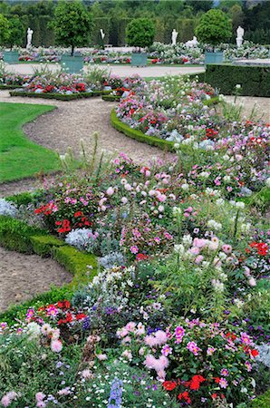 famous garden - Versailles Gardens, Versailles, Ile-de-France, France Stock Photo - Premium Royalty-Free, Code: 600-02590923