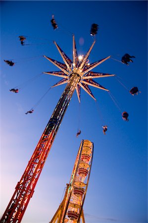 simsearch:700-02990047,k - Amusement Park Rides, Toronto, Ontario, Canada Stock Photo - Premium Royalty-Free, Code: 600-02638037