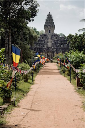 simsearch:600-02887087,k - Bakong Temple, Angkor, Cambodia Stock Photo - Premium Royalty-Free, Code: 600-02669524