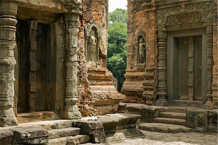 simsearch:700-02071181,k - Preah Ko Temple, Angkor, Cambodia Stock Photo - Premium Royalty-Free, Code: 600-02669520