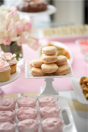 simsearch:600-02033679,k - Party Buffet, Dessert Stock Photo - Premium Royalty-Free, Code: 600-02686129