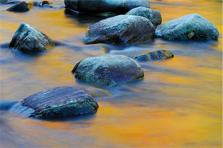 Stones in Brook, Green Mountains, Vermont, USA Stock Photo - Premium Royalty-Free, Code: 600-02691455