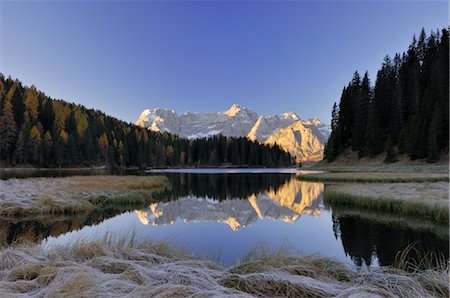 sorapiss mountain - Lago di Misurina, Dolomites, Sorapis Mountain, Belluno Province, Veneto, Italy Stock Photo - Premium Royalty-Free, Code: 600-02693561