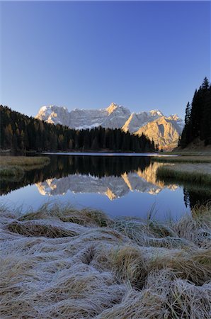 sorapiss mountain - Lago di Misurina, Dolomites, Sorapis Mountain, Belluno Province, Veneto, Italy Stock Photo - Premium Royalty-Free, Code: 600-02693562