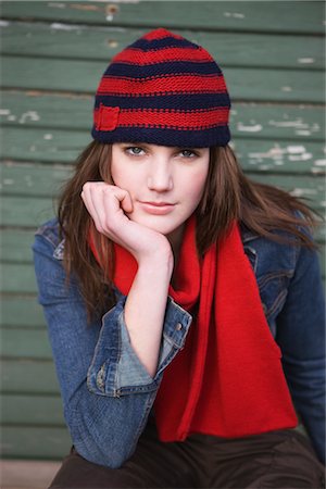 Portrait of Teenage Girl on a Farm in Hillsboro, Oregon, USA Stock Photo - Premium Royalty-Free, Code: 600-02700711