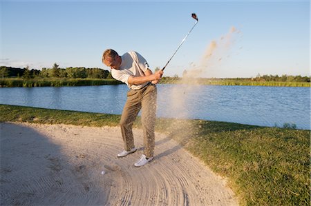 Man Golfing, Burlington, Ontario, Canada Stock Photo - Premium Royalty-Free, Code: 600-02701149