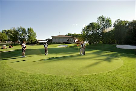 People Playing Golf, Burlington, Ontario, Canada Stock Photo - Premium Royalty-Free, Code: 600-02701141