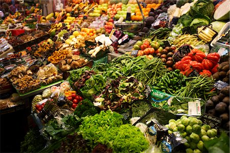 Vegetable Stand, Barcelona, Catalonia, Spain Stock Photo - Premium Royalty-Free, Code: 600-02701291