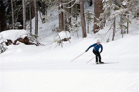 Man Cross Country Skiing, Whistler, British Columbia, Canada Stock Photo - Premium Royalty-Free, Code: 600-02757256