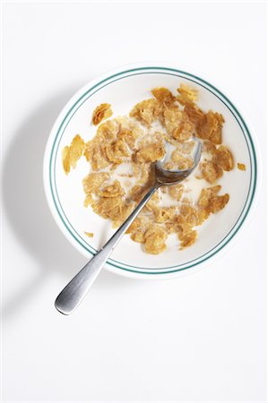 economical - Bowl of Cereal Stock Photo - Premium Royalty-Free, Code: 600-02833216