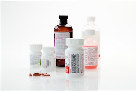 pill bottles - Pharmaceutical Drugs Stock Photo - Premium Royalty-Free, Code: 600-02833487