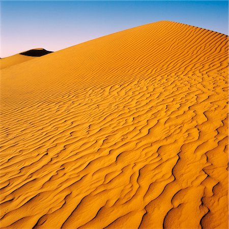 Desert, Red Sand Dune Stock Photo - Premium Royalty-Free, Code: 600-02885953