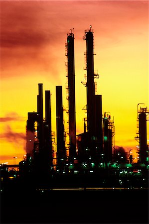 Oil Refinery, Sunset Silhouette Stock Photo - Premium Royalty-Free, Code: 600-02886055