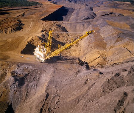 Black Coal Mining, Dragline Removing Overburden, Australia Foto de stock - Sin royalties Premium, Código: 600-02886613