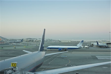 runway airplane - View From San Francisco International Airport Departure Lounge, California, USA Stock Photo - Premium Royalty-Free, Code: 600-02883079