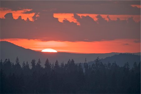 simsearch:600-02957787,k - Sunset Over Mountain Stock Photo - Premium Royalty-Free, Code: 600-03004269