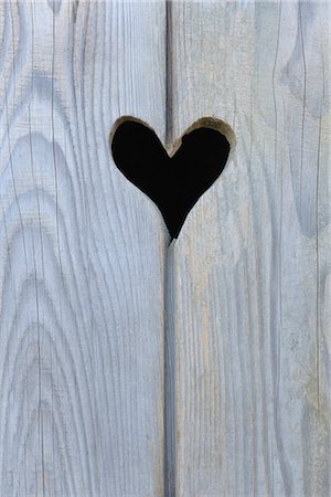 Wooden Door with Heart Shape Stock Photo - Premium Royalty-Free, Code: 600-03152866