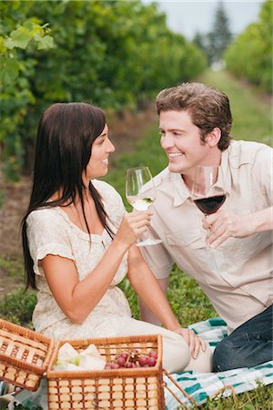 simsearch:614-06898128,k - Couple Having a Picnic in a Vineyard Stock Photo - Premium Royalty-Free, Code: 600-03153024