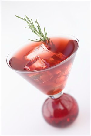 Red Martini with Rosemary Garnish Stock Photo - Premium Royalty-Free, Code: 600-03178356
