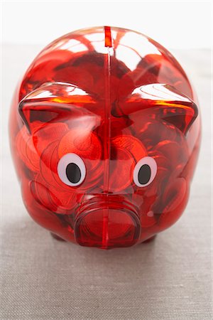 Close-Up of Piggy Bank Stock Photo - Premium Royalty-Free, Code: 600-03178759