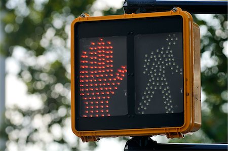 signal - Don't Walk Sign Stock Photo - Premium Royalty-Free, Code: 600-03178803