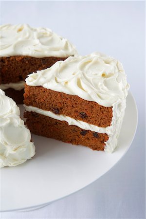 Slice of Carrot Cake Stock Photo - Premium Royalty-Free, Code: 600-03194966