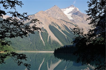 simsearch:600-03450844,k - Kinney Lake and Whitehorn Mountain, Mount Robson Provincial Park, British Columbia, Canada Stock Photo - Premium Royalty-Free, Code: 600-03240720
