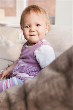 simsearch:600-03284222,k - Portrait of Baby Girl Foto de stock - Sin royalties Premium, Código: 600-03284226
