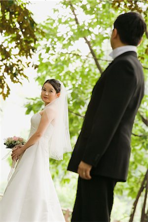 Newlywed Couple in Park Stock Photo - Premium Royalty-Free, Code: 600-03333305