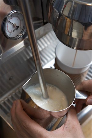 Making a Latte Stock Photo - Premium Royalty-Free, Code: 600-03406514