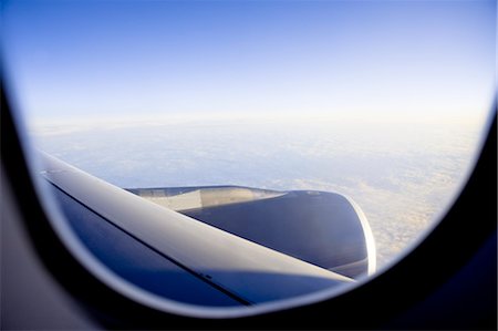 View from Airplane Window Foto de stock - Sin royalties Premium, Código: 600-03439282