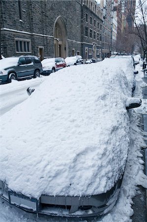 stuck - Snow Covered Parked Car, New York City, New York, USA Stock Photo - Premium Royalty-Free, Code: 600-03451604