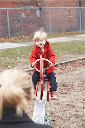 simsearch:600-03601499,k - Mother and Daughter Playing at Sorauren Avenue Park, Toronto, Ontario, Canada Stock Photo - Premium Royalty-Free, Code: 600-03463214