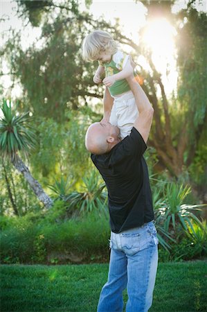 simsearch:700-06758135,k - Father Playing With Son Stock Photo - Premium Royalty-Free, Code: 600-03502987