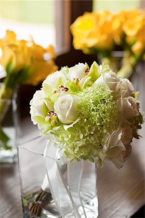 Wedding Bouquets Stock Photo - Premium Royalty-Free, Code: 600-03519150