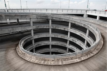 spirale - Autoroute et une rampe de Garage de stationnement Public, Houston, Texas, USA Photographie de stock - Premium Libres de Droits, Code: 600-03587076